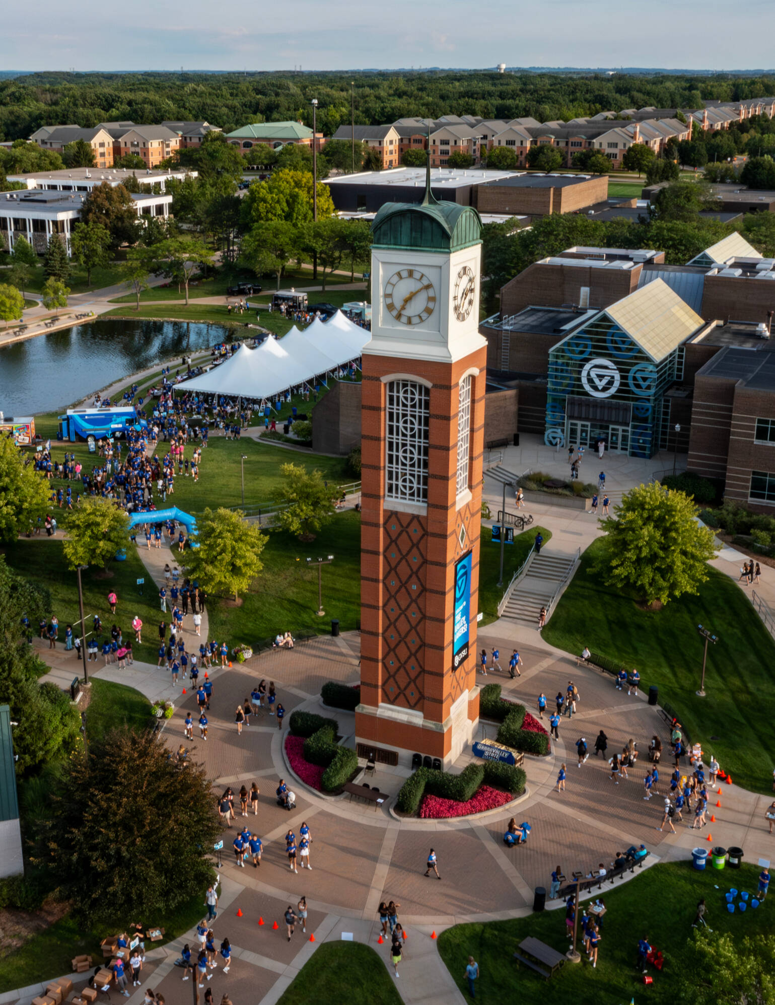 Students fill the Kirkhof Lawn as part of the Laker Kickoff on August 22.